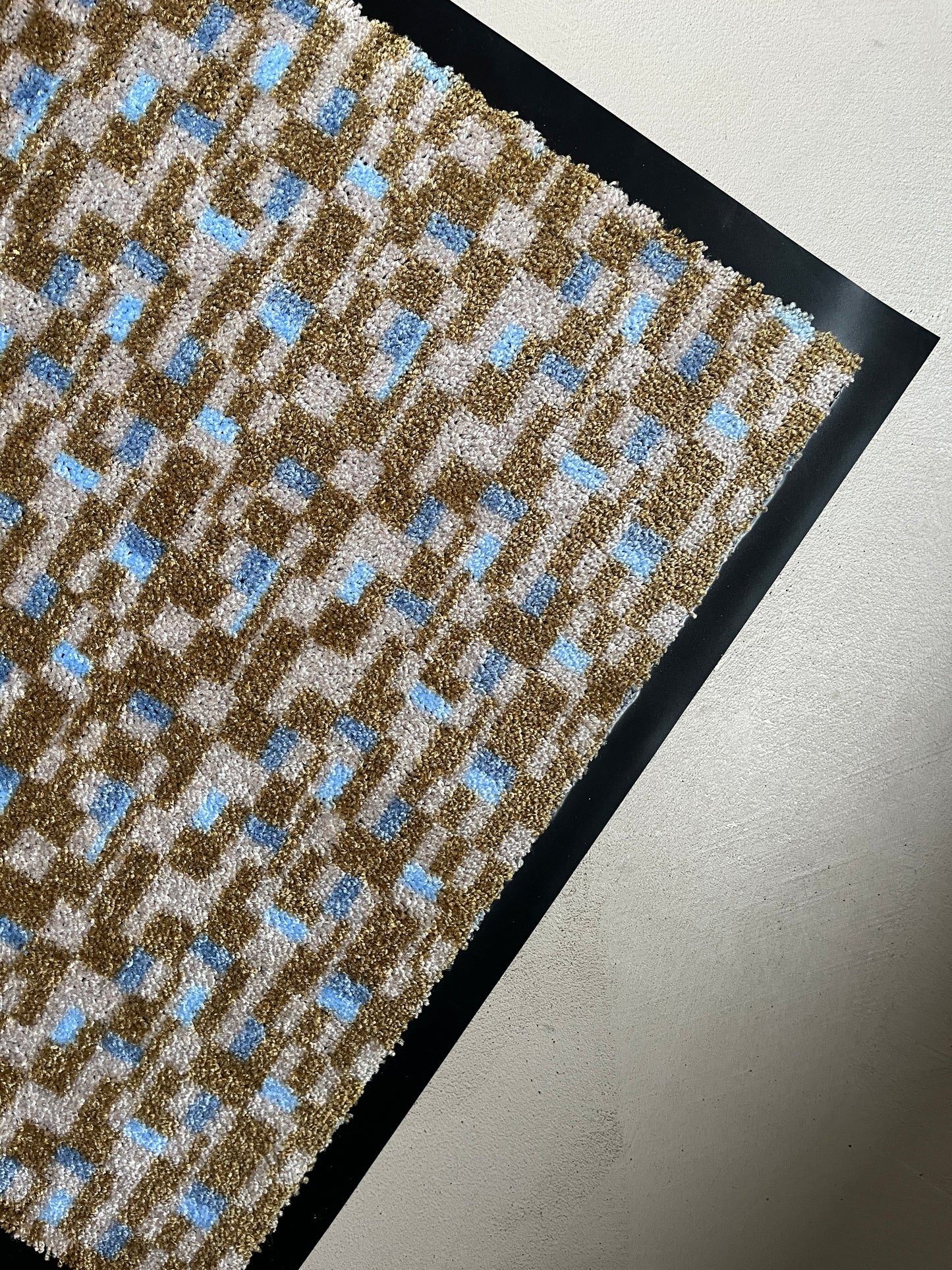 LILY Blue